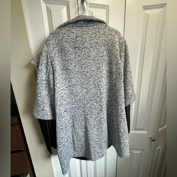 Laura’s Jacket - Picture 5 of 5